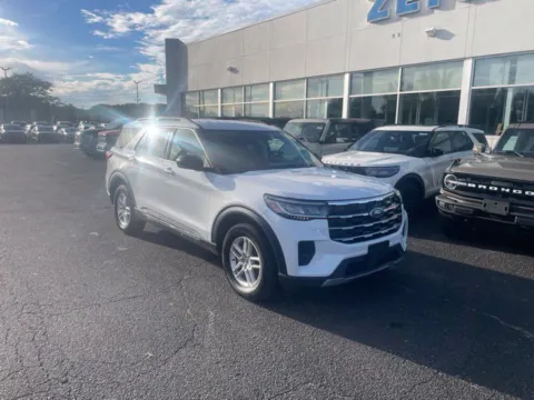 More photos of 2025 Ford Explorer Active at Zeigler Ford of Lowell, MI