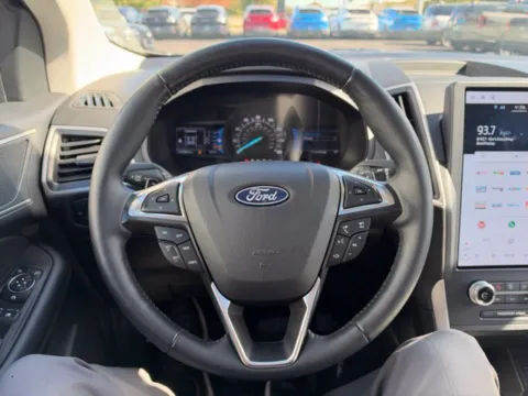 Another view of 2024 Ford Edge SEL for sale in Lowell, MI at Zeigler Ford of Lowell