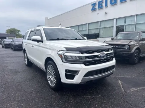 Photos of 2023 Ford Expedition Limited for sale in Lowell, MI at Zeigler Ford of Lowell