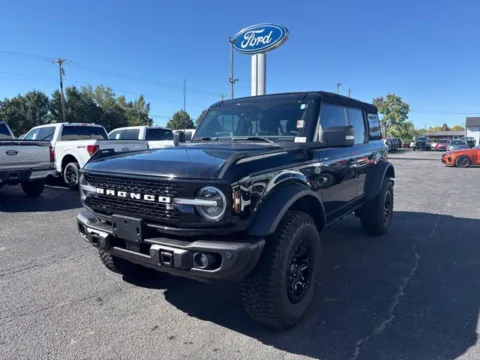 More photos of 2023 Ford Bronco Wildtrak at Zeigler Ford of Lowell, MI