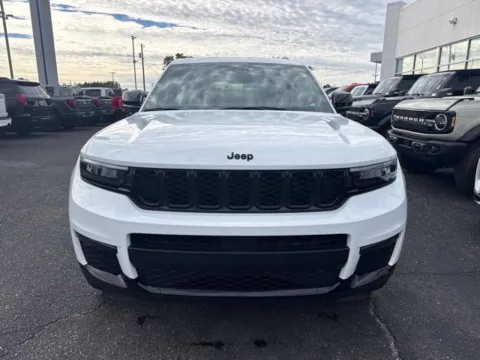 Another view of 2024 Jeep Grand Cherokee L Limited for sale in Lowell, MI at Zeigler Ford of Lowell