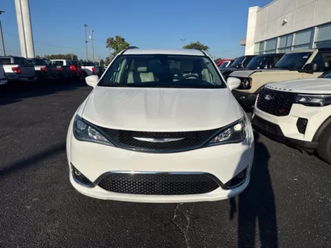 Another view of 2017 Chrysler Pacifica Touring L for sale in Lowell, MI at Zeigler Ford of Lowell
