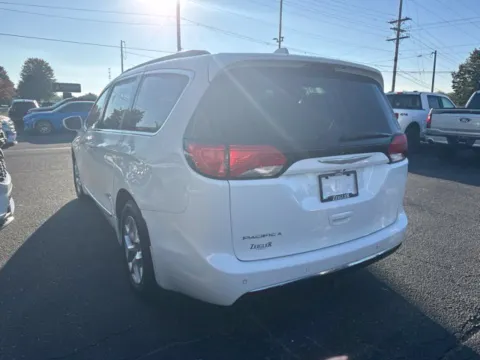 More photos of 2017 Chrysler Pacifica Touring L at Zeigler Ford of Lowell, MI