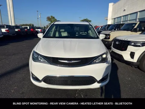 More photos of 2017 Chrysler Pacifica Touring L at Zeigler Ford of Lowell, MI