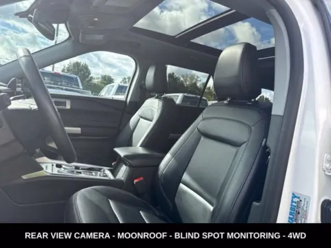 Photos of 2023 Ford Explorer XLT for sale in Lowell, MI at Zeigler Ford of Lowell