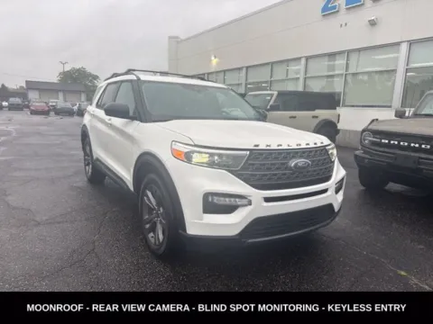 More photos of 2023 Ford Explorer XLT at Zeigler Ford of Lowell, MI