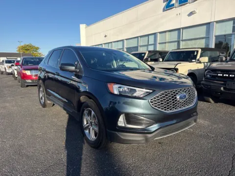 Photos of 2024 Ford Edge SEL for sale in Lowell, MI at Zeigler Ford of Lowell