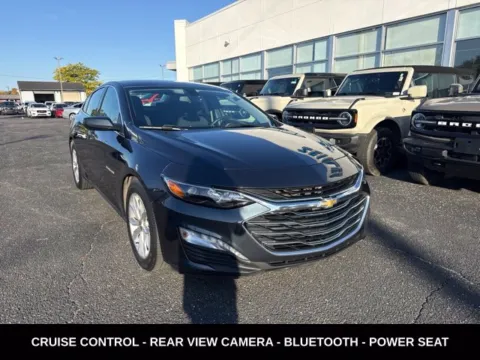 More photos of 2020 Chevrolet Malibu LT at Zeigler Ford of Lowell, MI