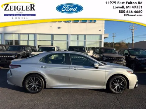 Silver 2022 Toyota Camry SE for sale in Lowell, MI
