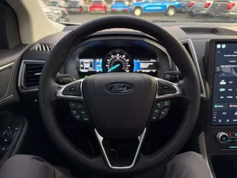 Another view of 2024 Ford Edge SEL for sale in Lowell, MI at Zeigler Ford of Lowell