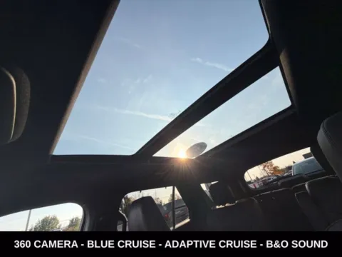 More photos of 2025 Ford Explorer Platinum at Zeigler Ford of Lowell, MI