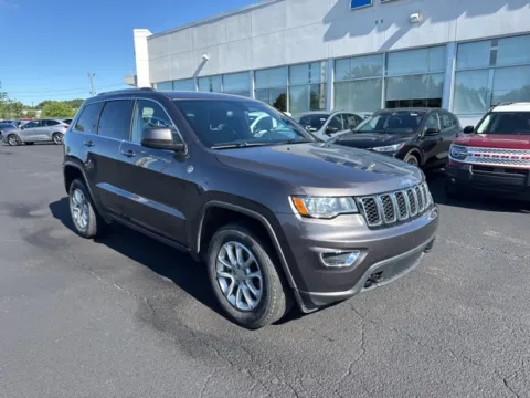 More photos of 2021 Jeep Grand Cherokee Laredo E at Zeigler Ford of Lowell, MI