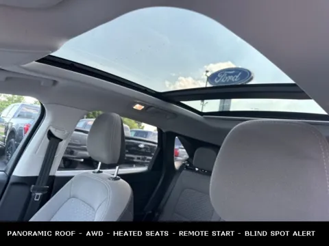 More photos of 2022 Ford Escape SE at Zeigler Ford of Lowell, MI