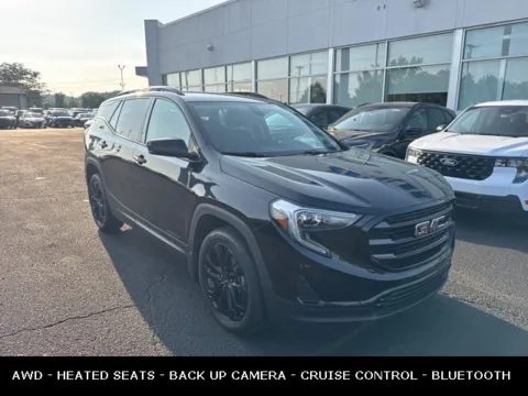 More photos of 2020 GMC Terrain SLE at Zeigler Ford of Lowell, MI