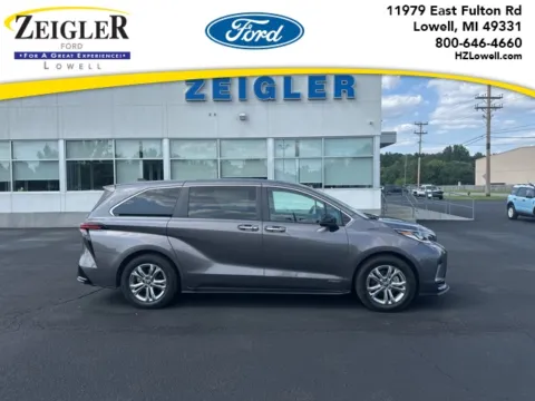 Green 2021 Toyota Sienna XSE for sale in Lowell, MI
