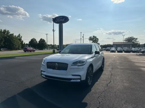 More photos of 2021 Lincoln Aviator Reserve at Zeigler Ford of Lowell, MI