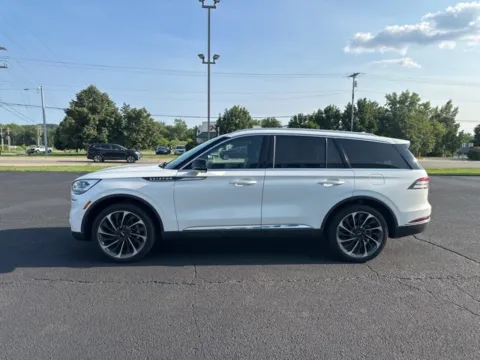More photos of 2021 Lincoln Aviator Reserve at Zeigler Ford of Lowell, MI