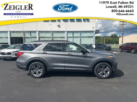 Gray 2022 Ford Explorer XLT for sale in Lowell, MI