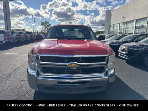More photos of 2009 Chevrolet Silverado 2500HD Work Truck at Zeigler Ford of Lowell, MI