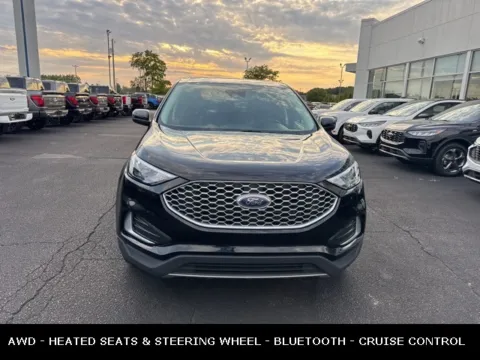 Another view of 2023 Ford Edge SEL for sale in Lowell, MI at Zeigler Ford of Lowell