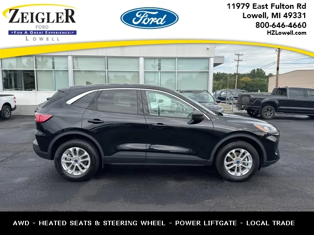 Black 2022 Ford Escape SE for sale in Lowell, MI