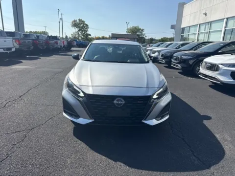 More photos of 2023 Nissan Altima 2.5 SR at Zeigler Ford of Lowell, MI