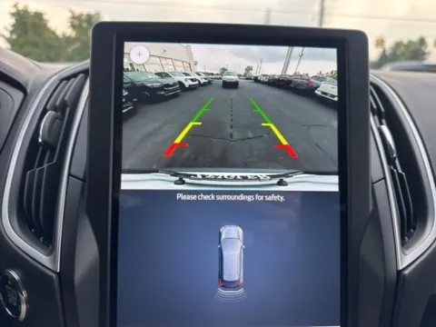 More photos of 2022 Ford Edge SEL at Zeigler Ford of Lowell, MI