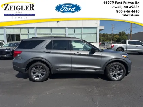 Gray 2022 Ford Explorer XLT for sale in Lowell, MI