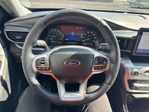 Photos of 2022 Ford Explorer XLT for sale in Lowell, MI at Zeigler Ford of Lowell
