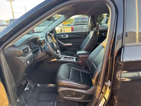 Another view of 2022 Ford Explorer XLT for sale in Lowell, MI at Zeigler Ford of Lowell