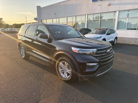 More photos of 2022 Ford Explorer XLT at Zeigler Ford of Lowell, MI