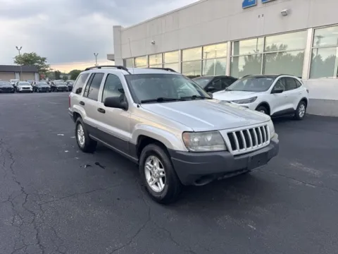 More photos of 2004 Jeep Grand Cherokee Laredo at Zeigler Ford of Lowell, MI