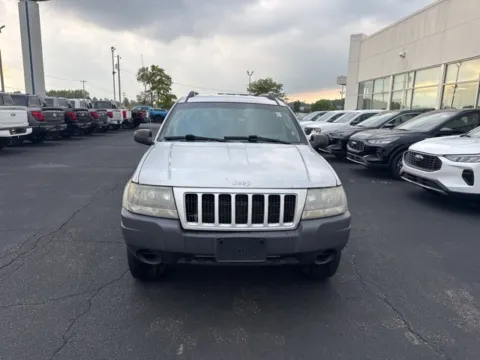 More photos of 2004 Jeep Grand Cherokee Laredo at Zeigler Ford of Lowell, MI