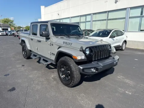 More photos of 2021 Jeep Gladiator Willys at Zeigler Ford of Lowell, MI