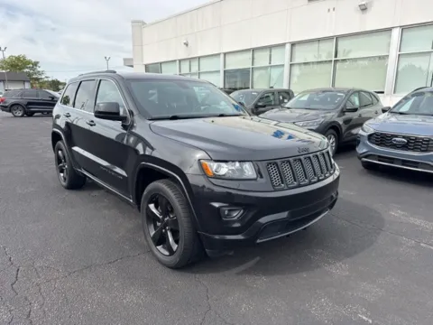 More photos of 2015 Jeep Grand Cherokee Altitude at Zeigler Ford of Lowell, MI