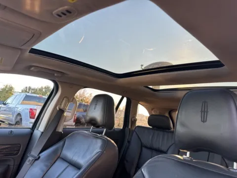 More photos of 2010 Lincoln MKX at Zeigler Ford of Lowell, MI