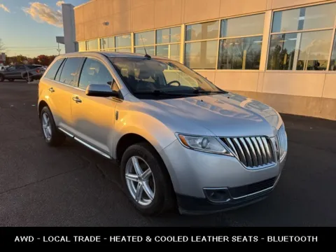 More photos of 2013 Lincoln MKX at Zeigler Ford of Lowell, MI