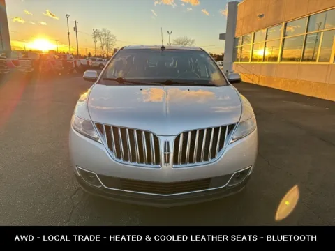 More photos of 2013 Lincoln MKX at Zeigler Ford of Lowell, MI