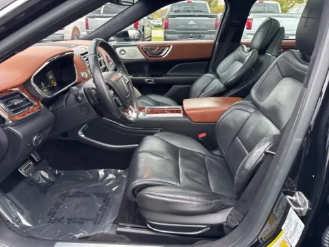 Another view of 2017 Lincoln Continental Black Label for sale in Lowell, MI at Zeigler Ford of Lowell