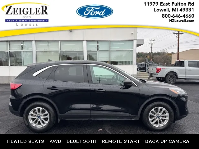 Black 2022 Ford Escape SE for sale in Lowell, MI