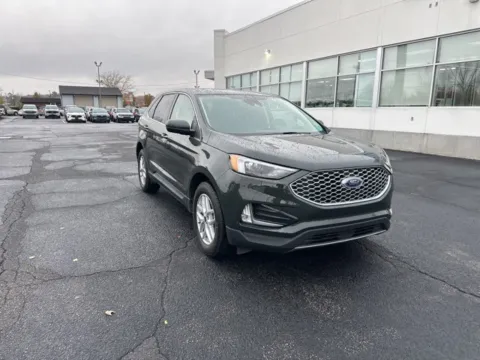 More photos of 2023 Ford Edge SEL at Zeigler Ford of Lowell, MI