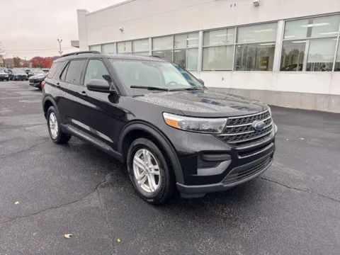 More photos of 2022 Ford Explorer XLT at Zeigler Ford of Lowell, MI