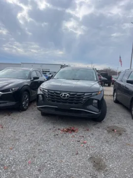 Gray 2024 Hyundai Tucson SEL for sale in Holland, MI