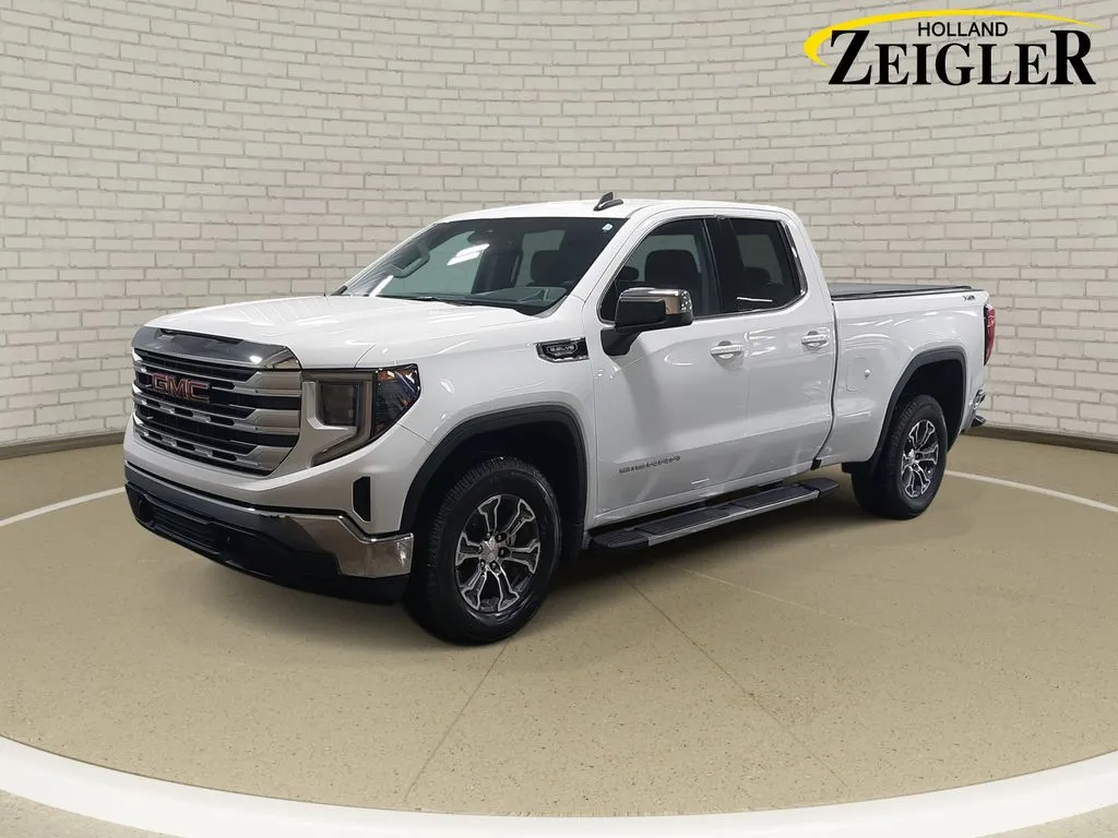 White 2023 GMC Sierra 1500 SLE for sale in Holland, MI