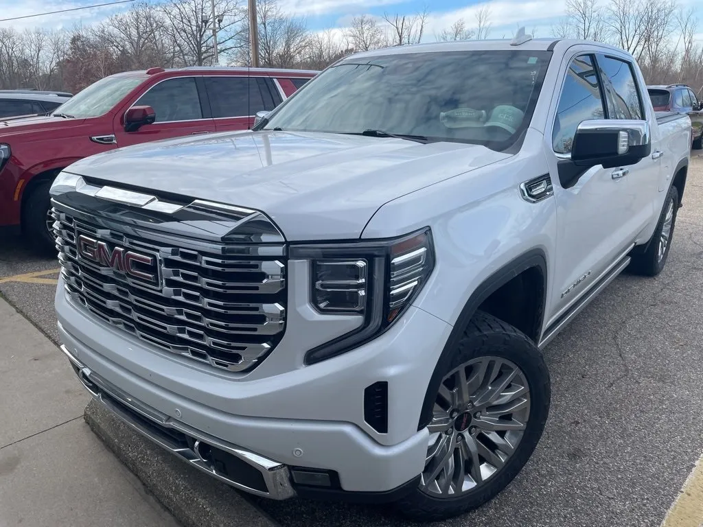 White 2022 GMC Sierra 1500 Denali for sale in Holland, MI