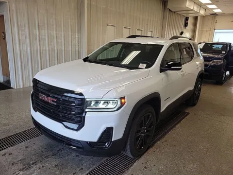 White 2023 GMC Acadia SLE for sale in Holland, MI