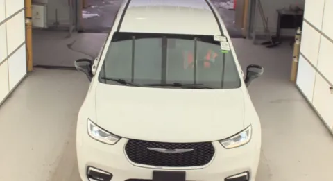 Photos of 2025 Chrysler Pacifica Select for sale in Holland, MI at Zeigler GMC of Holland