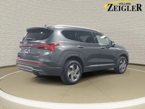 More photos of 2023 Hyundai Santa Fe SEL at Zeigler GMC of Holland, MI
