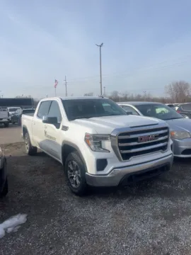 More photos of 2022 GMC Sierra 1500 Limited SLE at Zeigler GMC of Holland, MI