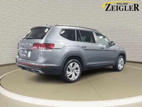 More photos of 2022 Volkswagen Atlas 3.6L V6 SE w/Technology at Zeigler GMC of Holland, MI